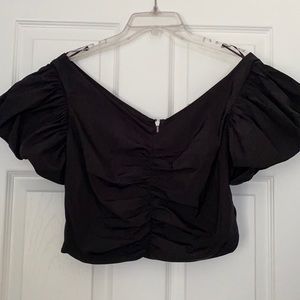 Black zip back puff sleeve crop top